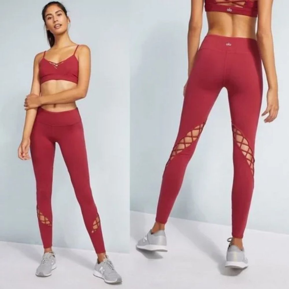 ALO YOGA Red Entwine legging Size Small
